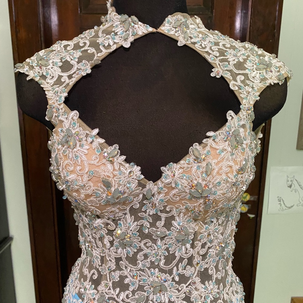 Panoply Prom/Formal Style 14693. Sz 0. NWOT